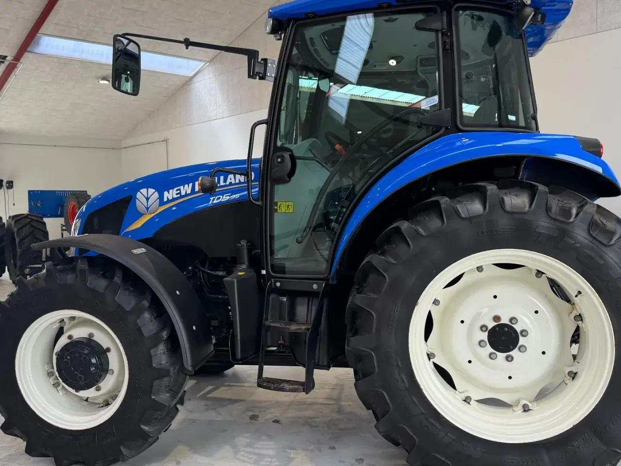 Billede 5 - New Holland TD5.85 KUN 150 TIMER OG AIRCON!