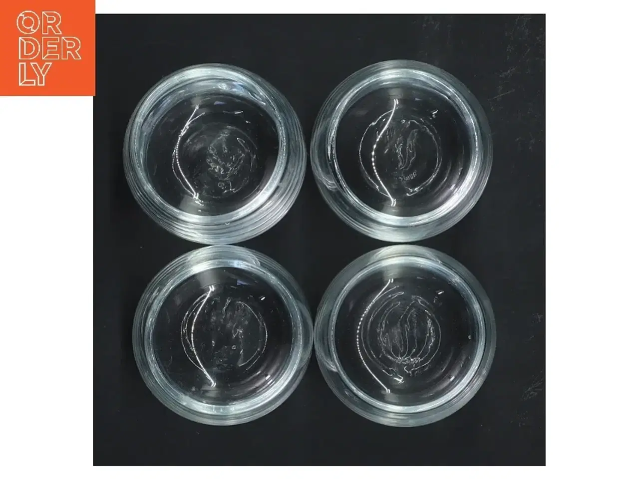 Billede 3 - Sæt af 4 flotte runde glas (8 glas i 2 annoncer) (str. 4 stk Ø 4,5 cm længde 5,5 cm)