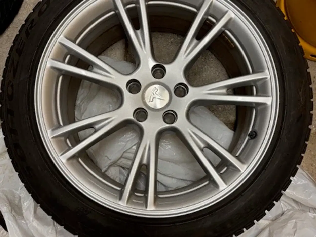 Billede 3 - Vinterdæk til Tesla model Y