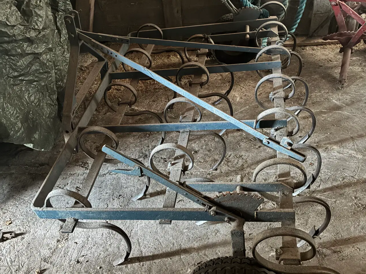 Billede 9 - Massey Ferguson traktor m. skovl, vogn, plov og ha