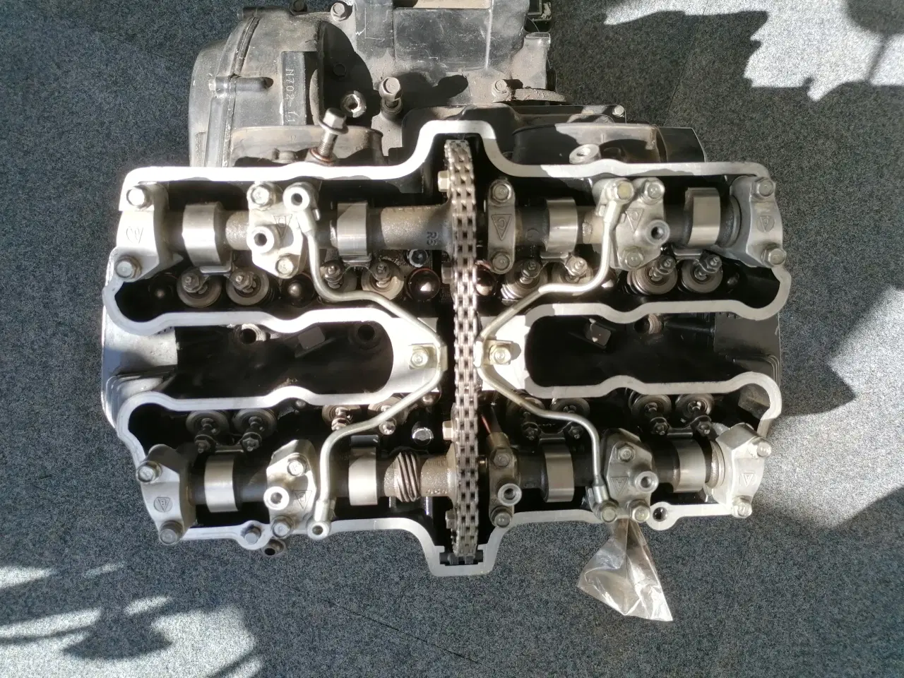 Billede 2 - Motor til Suzuki GXS 550 eb. årgang 84-87.  (se%)