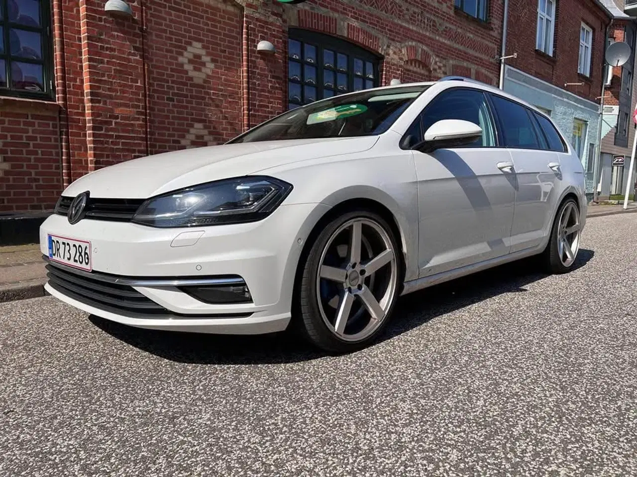 Billede 1 - VW Golf 7,5 variant med digital, adaptiv, pano osv