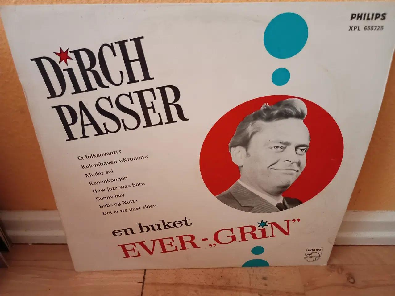 Billede 1 - Dirch Passer, En Buket Ever-Grin. 