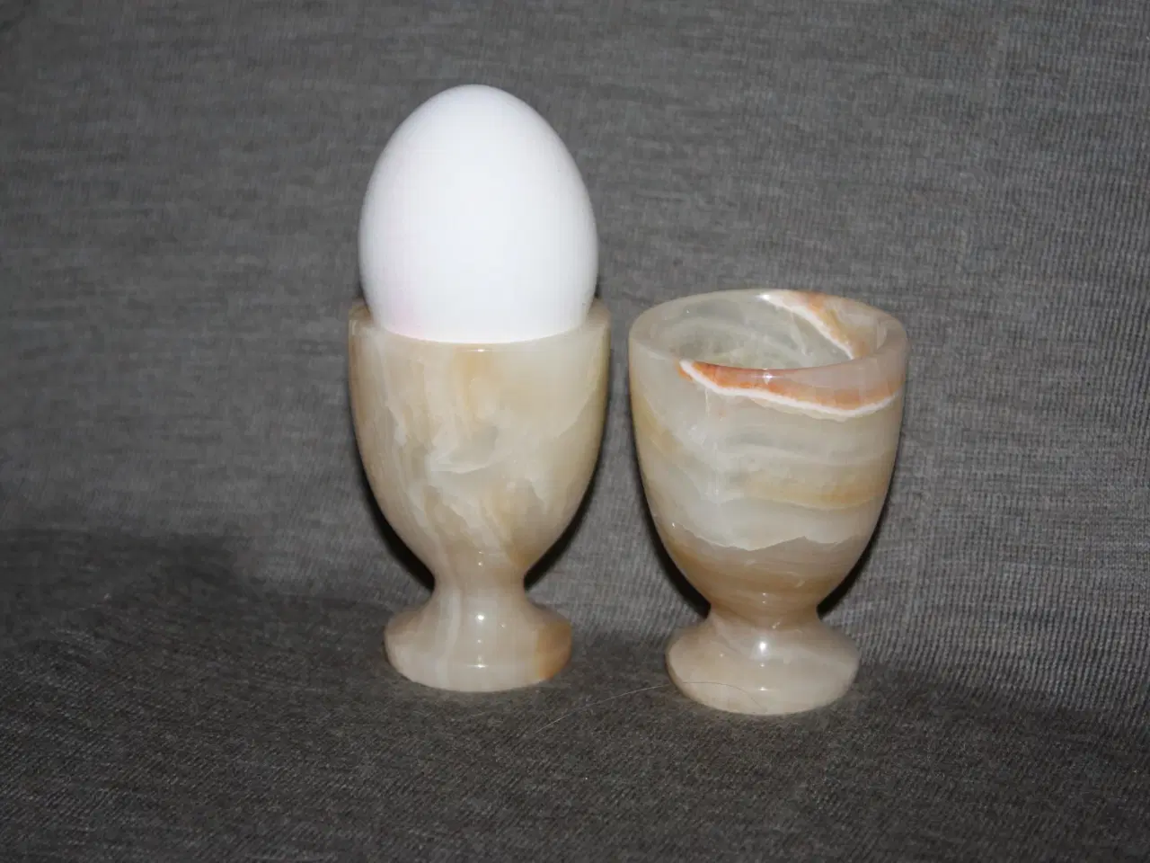 Billede 1 - Æggebæger i alabast