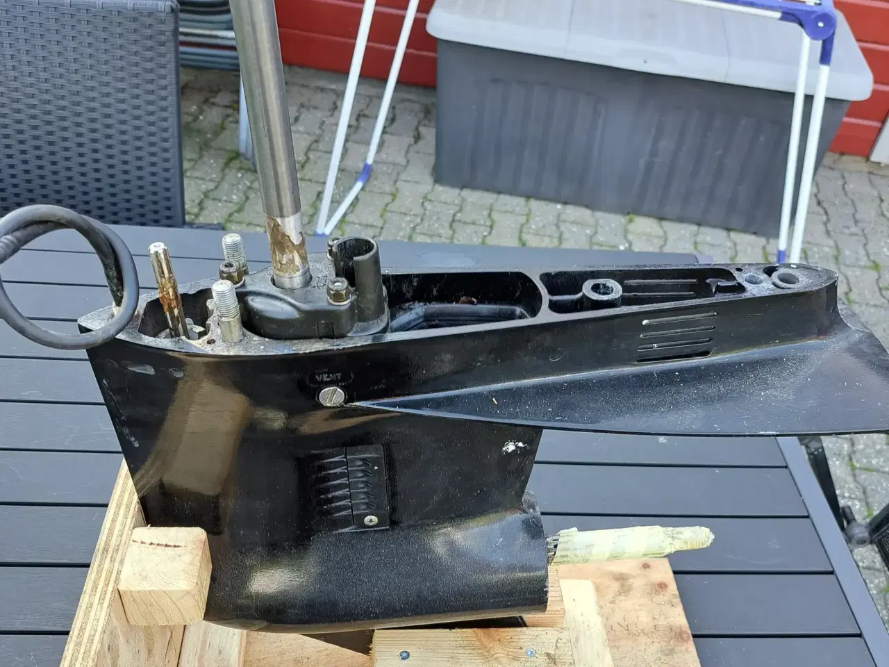 Billede 1 - Påhængsmotor, dele.