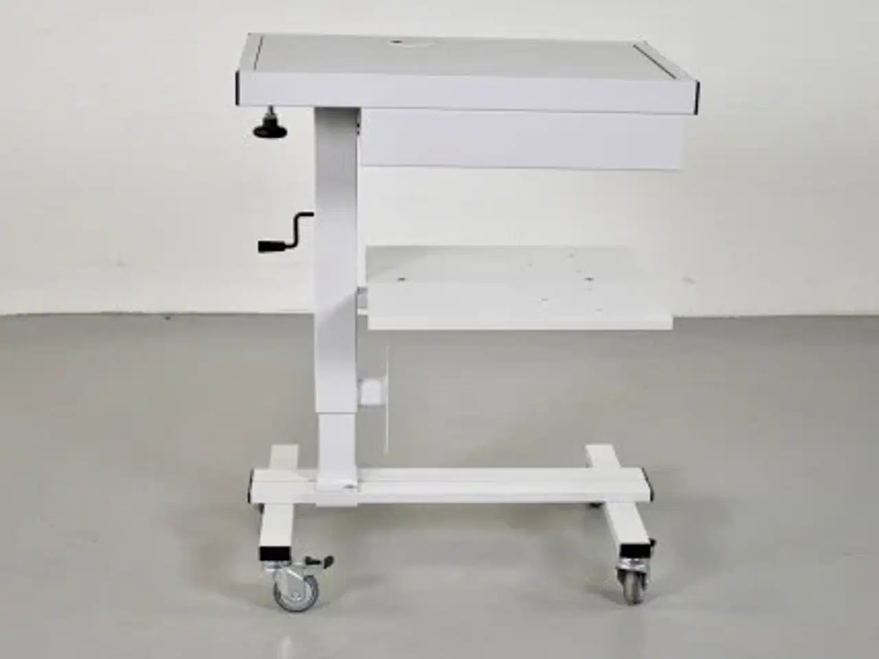 Billede 1 - Mobilt hæve-/sænkebord til projektor, manuel