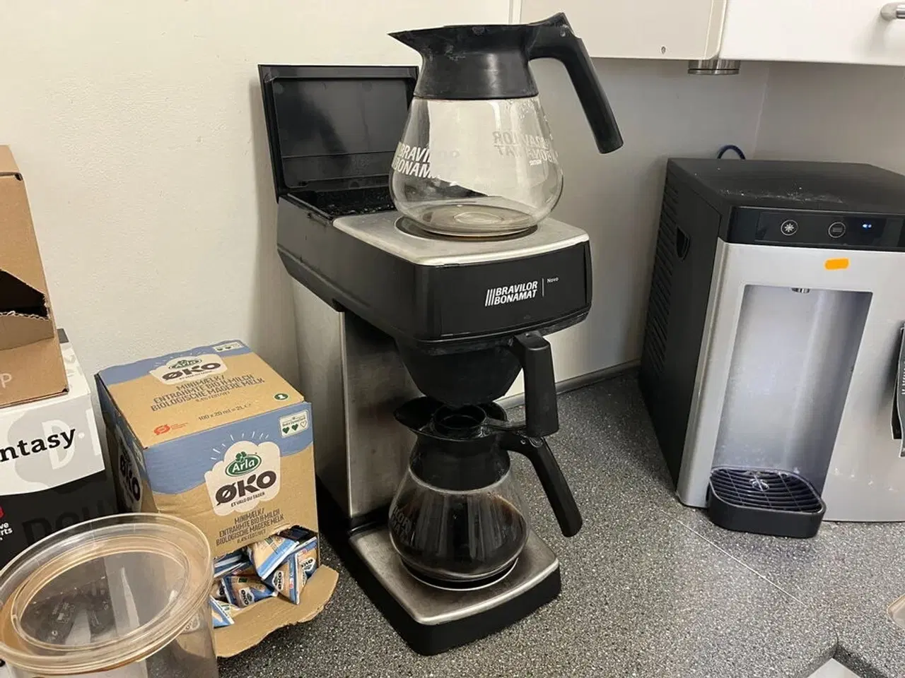Billede 4 - Bravilor Bonamat Novo Kaffemaskine og Borg og Overstrøm Vandautomat