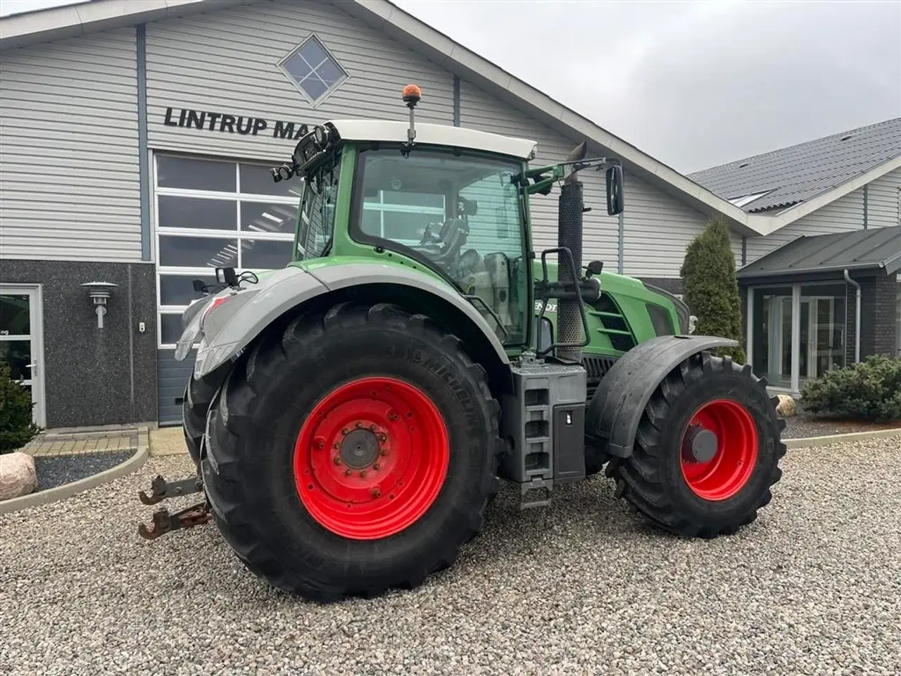 Billede 13 - Fendt 826 Vario Pæn godt udstyret traktor.