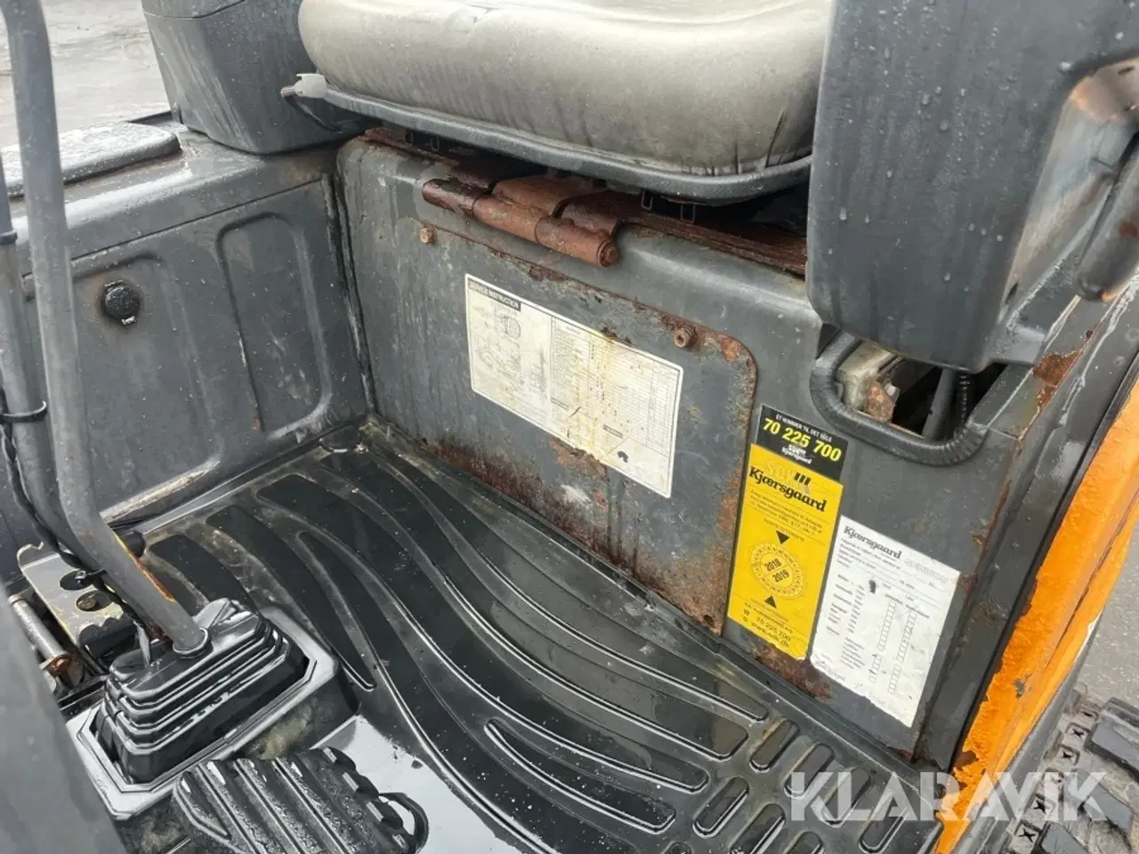 Billede 11 - Minigraver Case CX17C med skovle og tilt