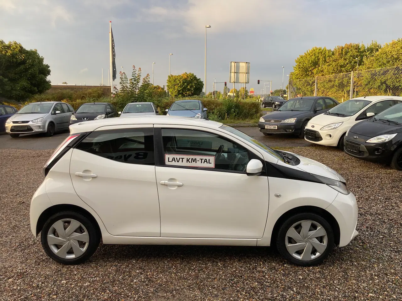Billede 2 - Toyota AygoX Change 1.0 Vvt-i Nysyn 