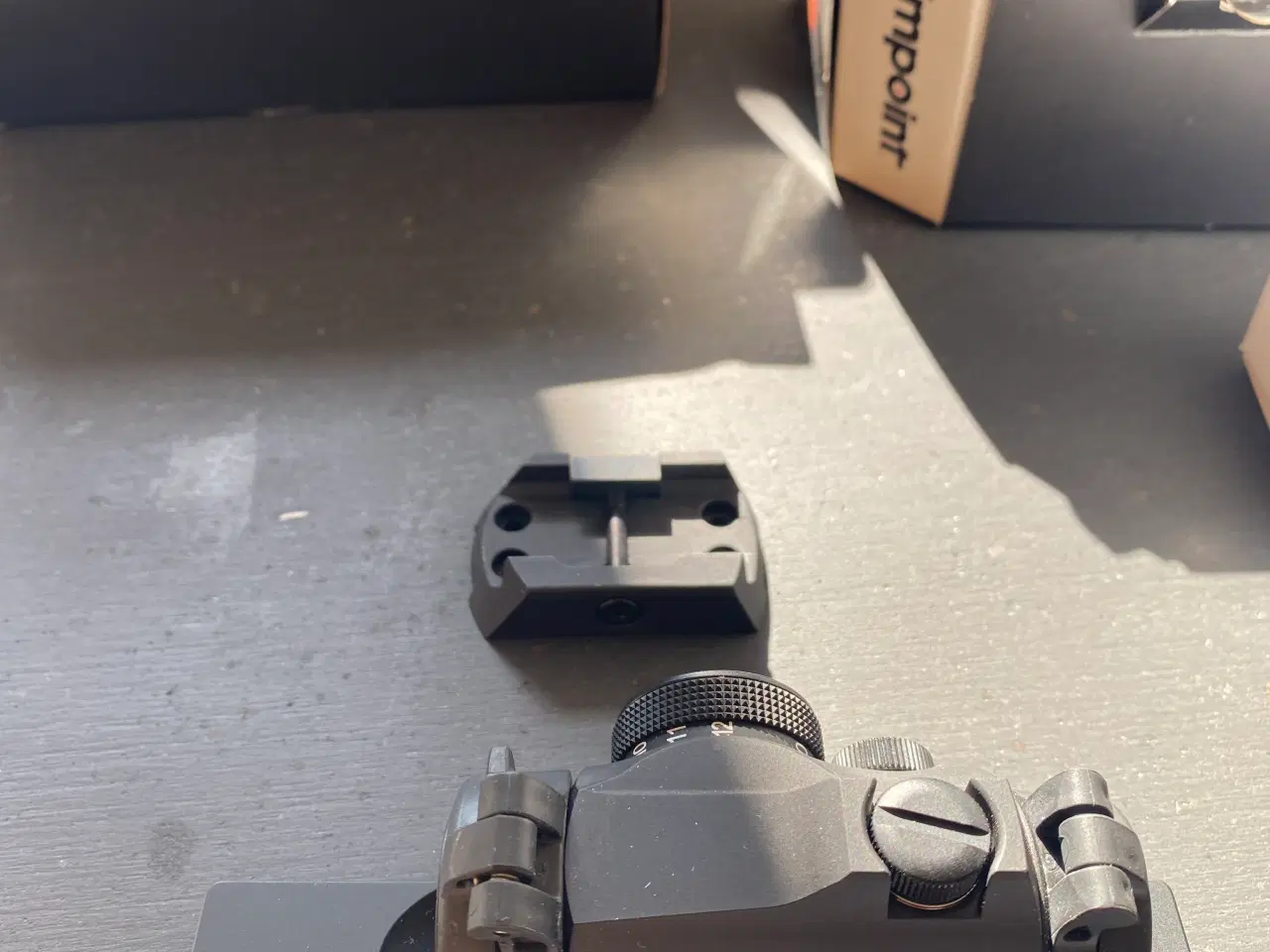 Billede 3 - Tikka aimpoint montage