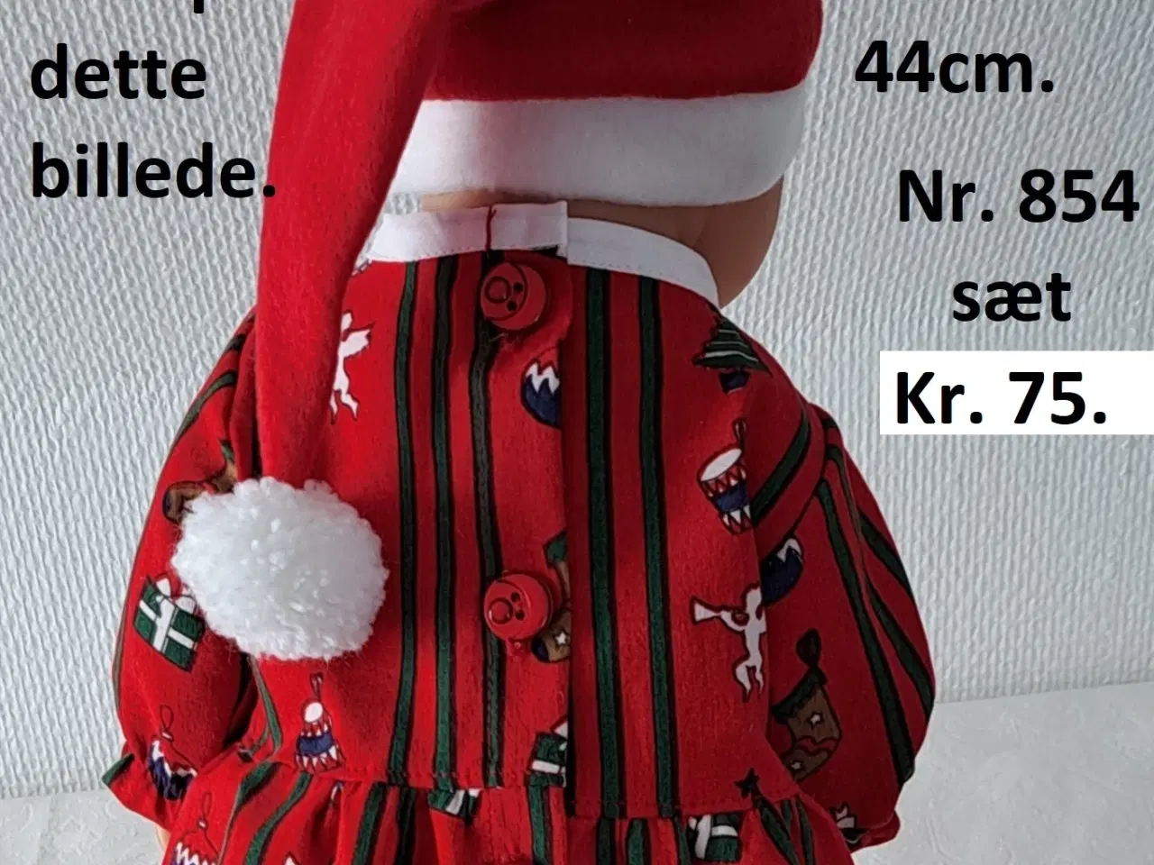 Billede 7 - Julekjoler og nissetøj til dukker fra 42 til 43cm.