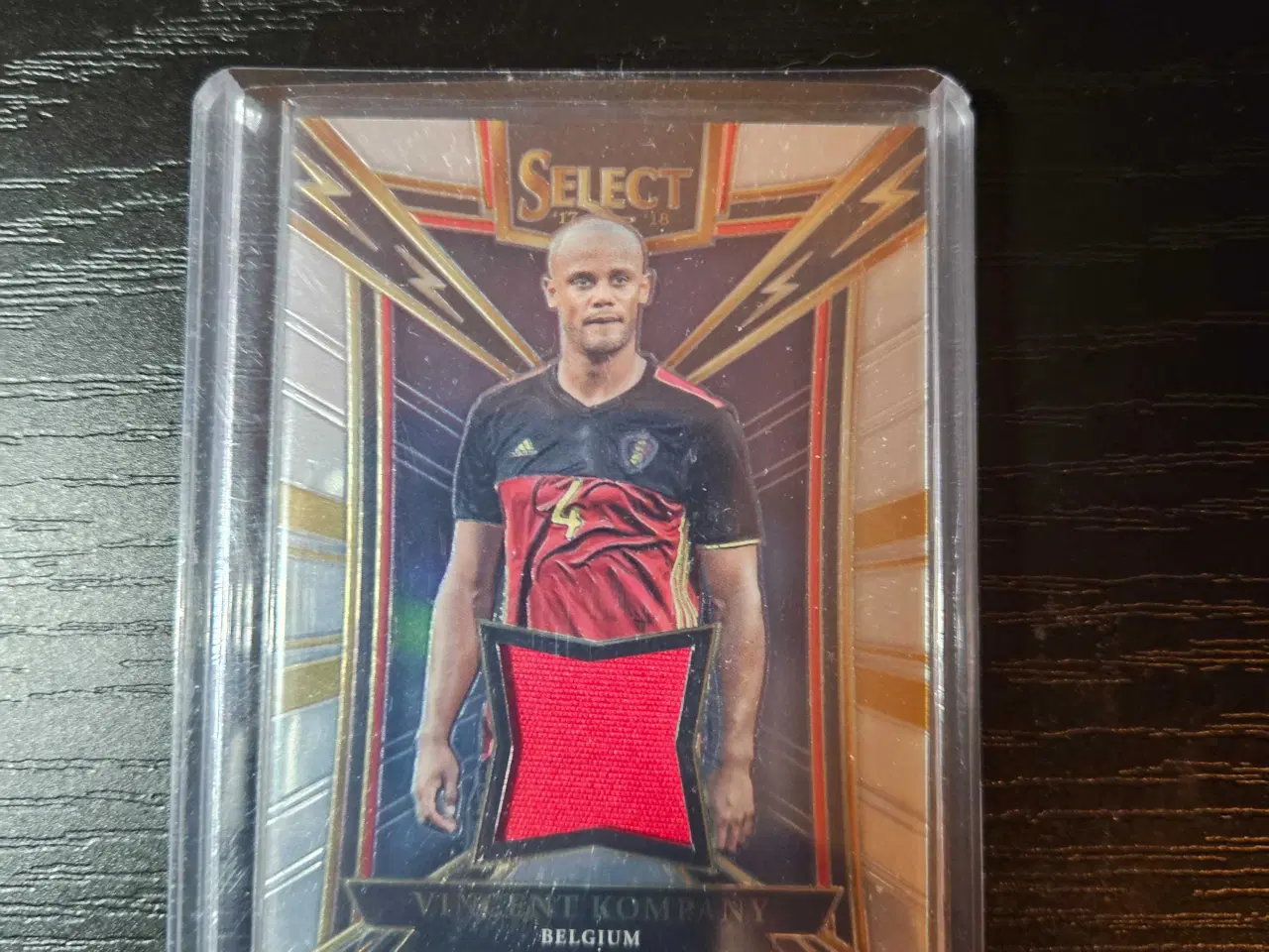 Billede 1 - Vincent Kompany Relic Fodboldkort