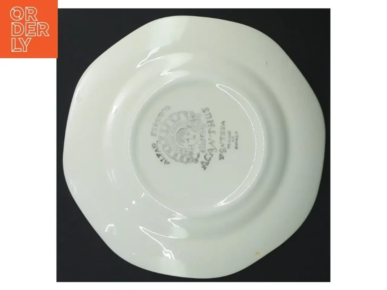 Billede 4 - Decorerede porcelænstallerkener fra Avafenixco Limoges POMPEYA (str. Ø. 18 cm. 2 styk)