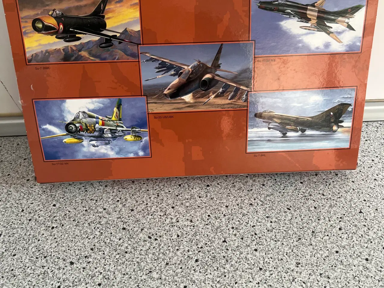 Billede 2 - Suchoj su-25k modelfly