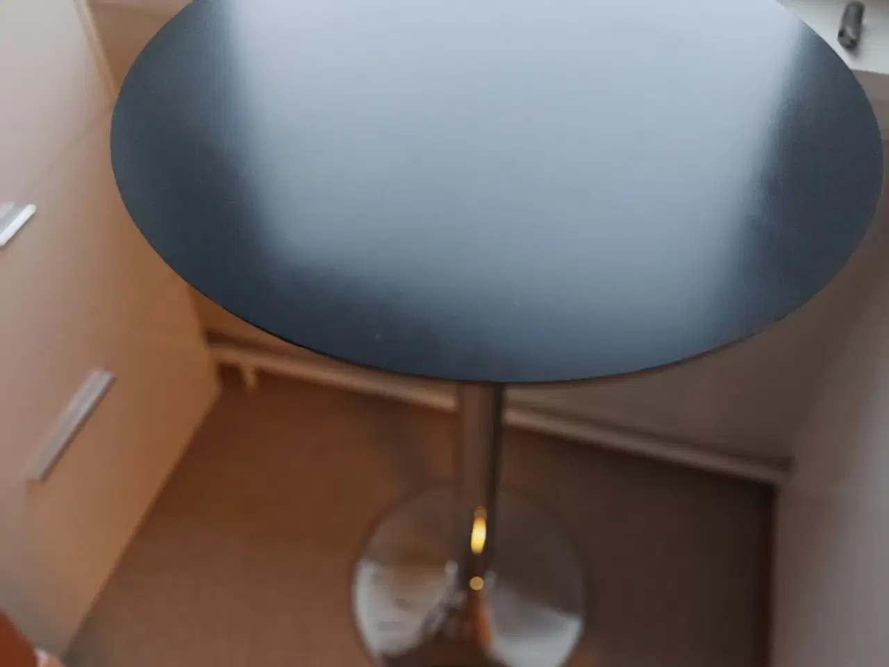 Billede 3 - CAFE BORD MED GRATIS STOLE