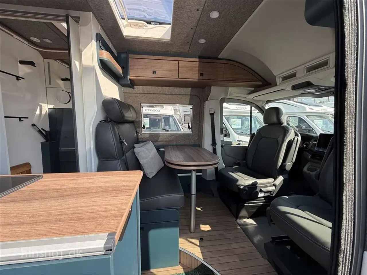 Billede 2 - 2025 - Eriba Car 600 Indium Grey Aut   Den Eksklusive Campervan Fra Eriba Car kan ses hos Hinshøj Caravan