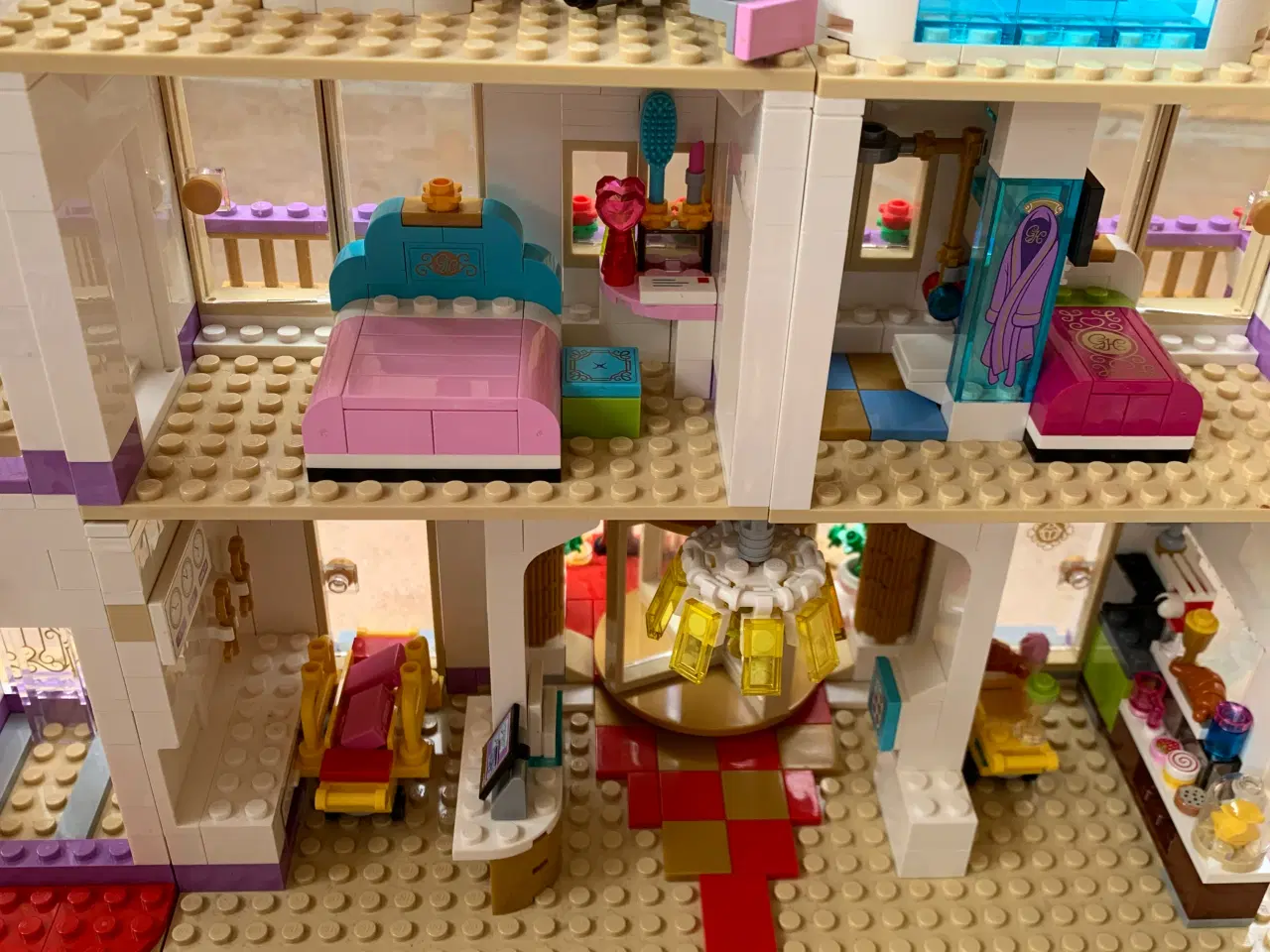 Billede 8 - Lego Friends 41101 Grand Hotel 