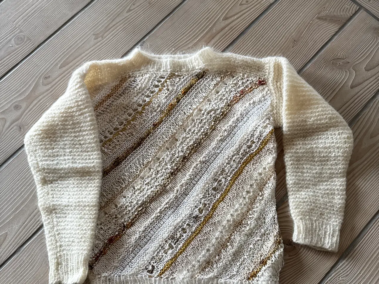 Billede 1 - Sweater råhvid i mohairuld