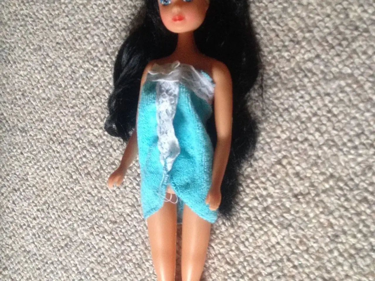 Billede 1 - Barbie med håndklæde