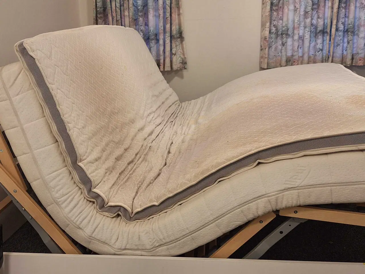 Billede 5 - Elevationsbunde med 2 madresser