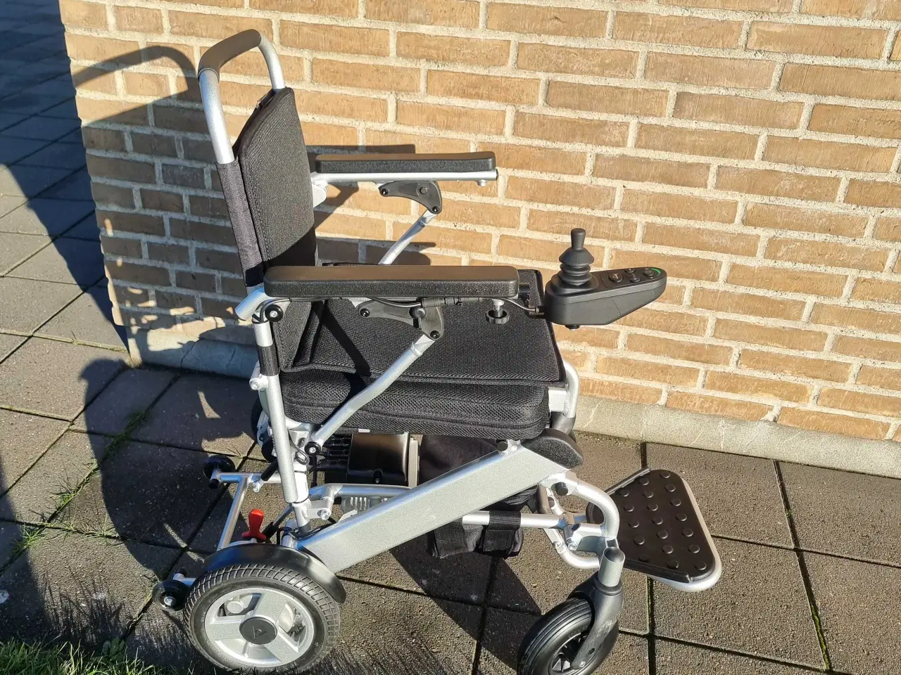 Billede 1 - El-kørestol.