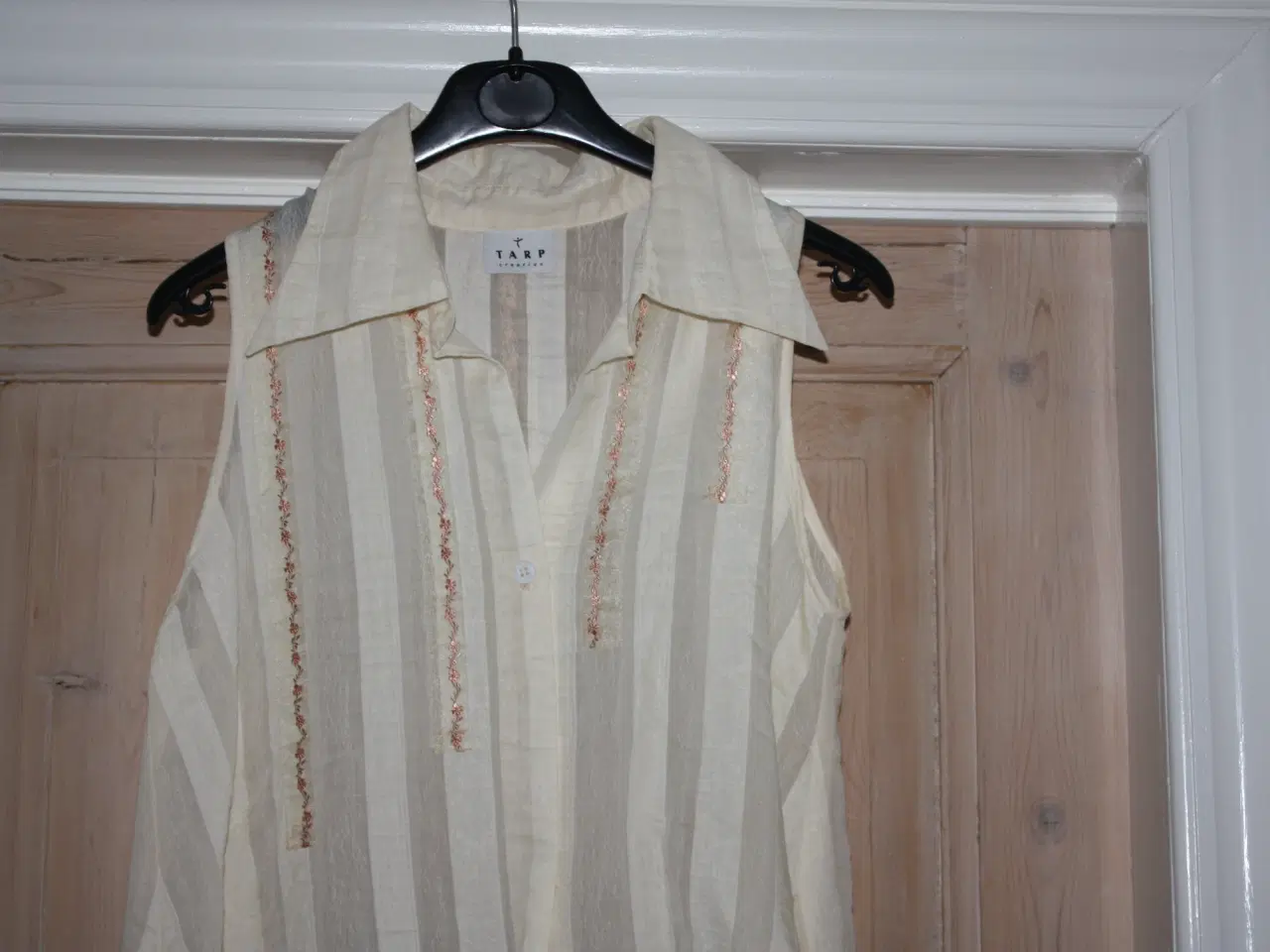 Billede 2 - Lang Bluse / cardigan Tarp str. S   75% Bomuld  25