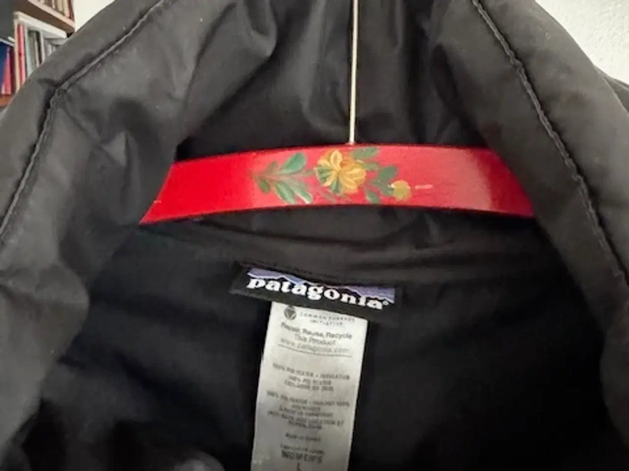Billede 2 - Patagonia dynefrakke str L