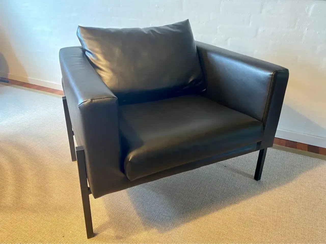 Billede 1 - IKEA KOARP stol i lækker tekstillæder