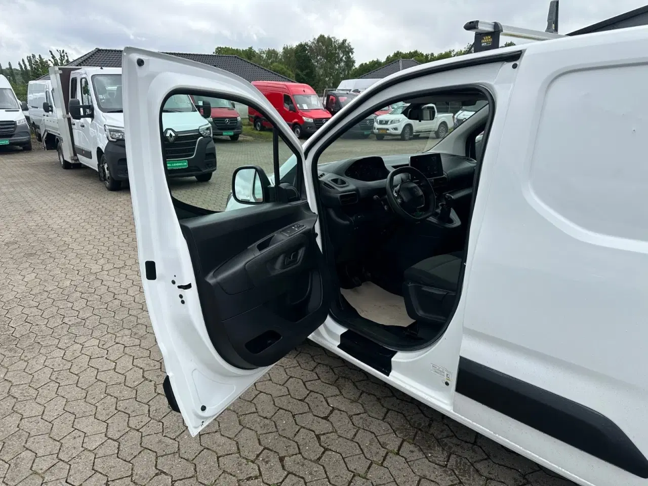 Billede 9 - Peugeot Partner 1,5 BlueHDi 100 L1V1 Plus Van