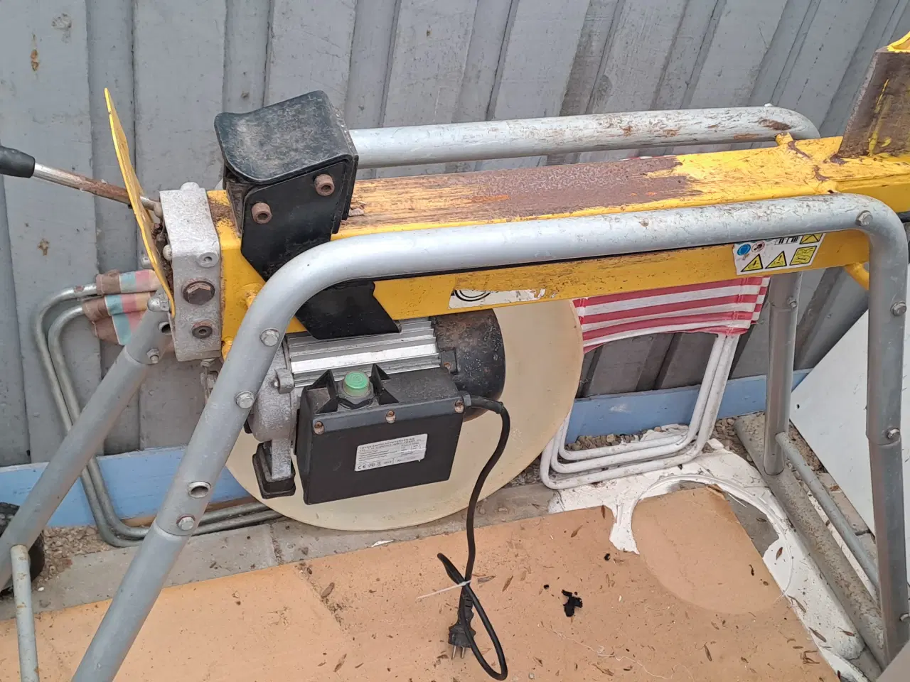 Billede 1 - Brændekløver, brugt men god