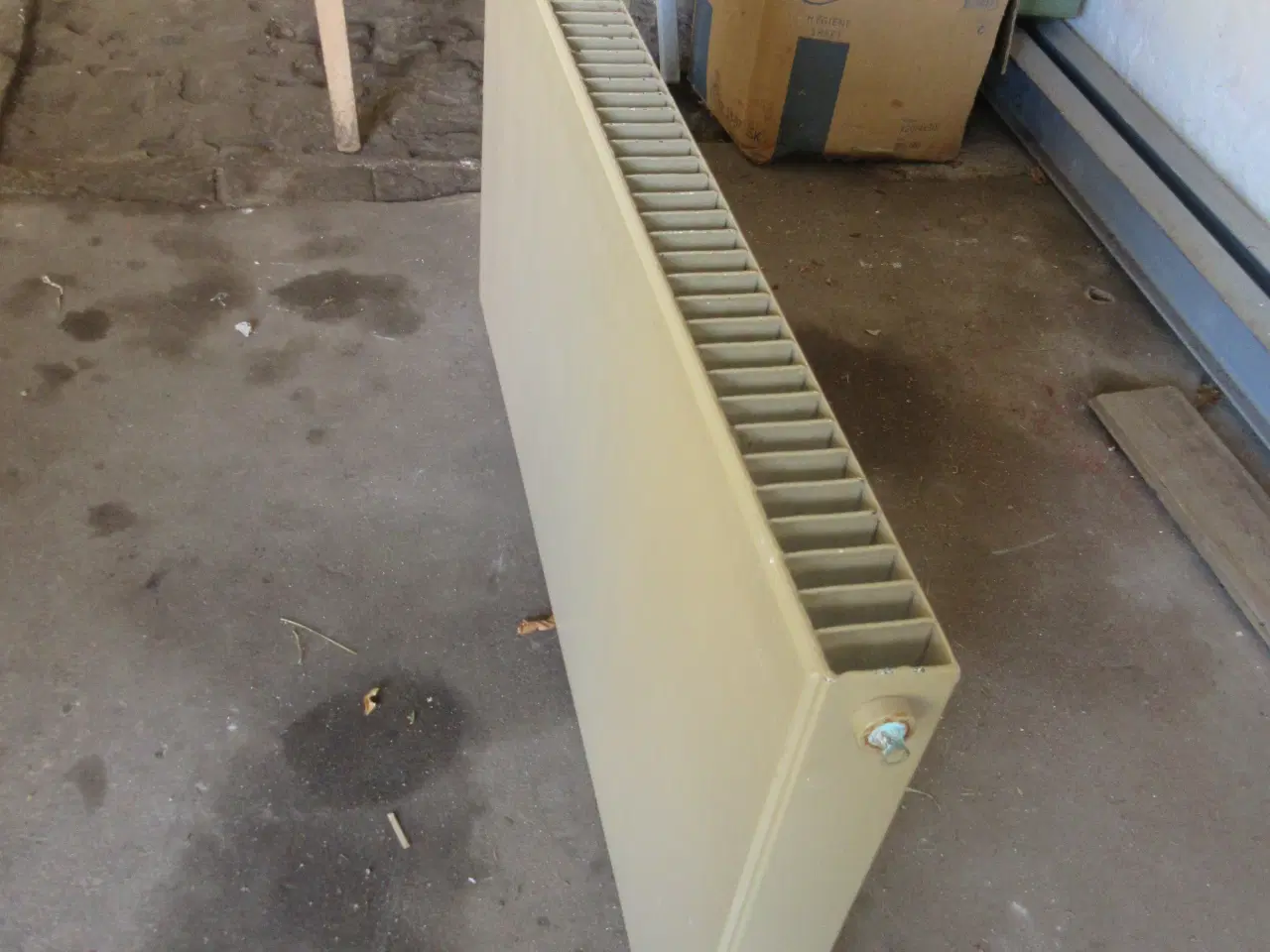 Billede 1 -  Radiator 1 stk.1200 X 600 cm 1 Stk, 1800 X 600 cm