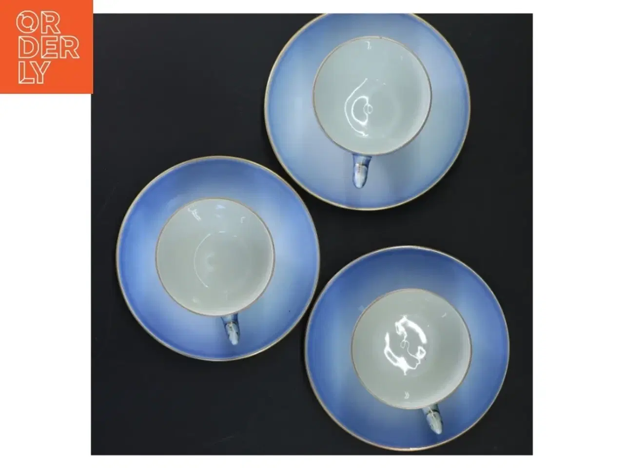 Billede 4 - Tekop-sæt med motiver af danske slotte fra Royal Copenhagen (str. 13,5 ø cm og. 7,5 ø x 6 cm)