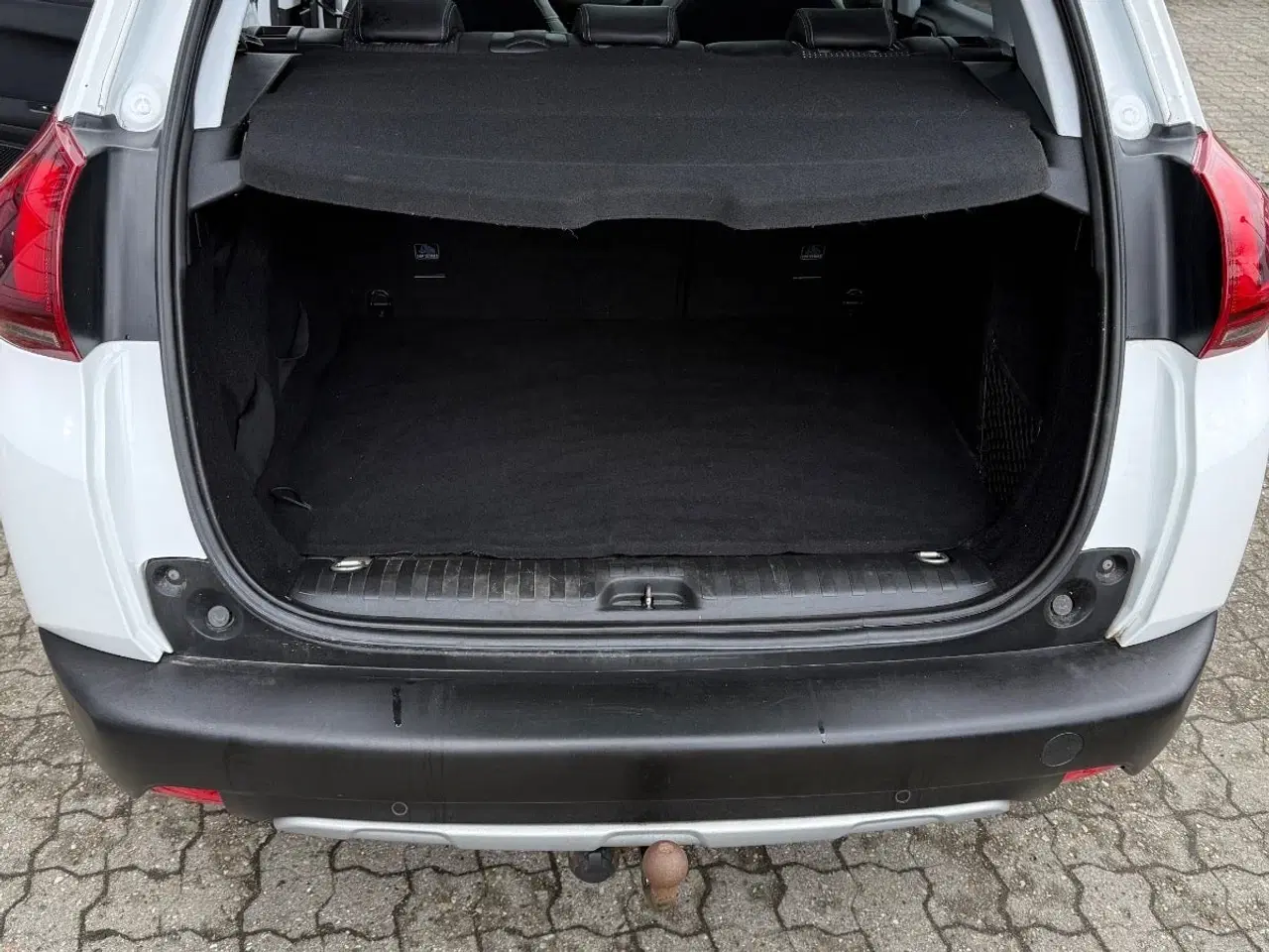 Billede 11 - Peugeot 2008 1,6 BlueHDi 100 Allure Sky