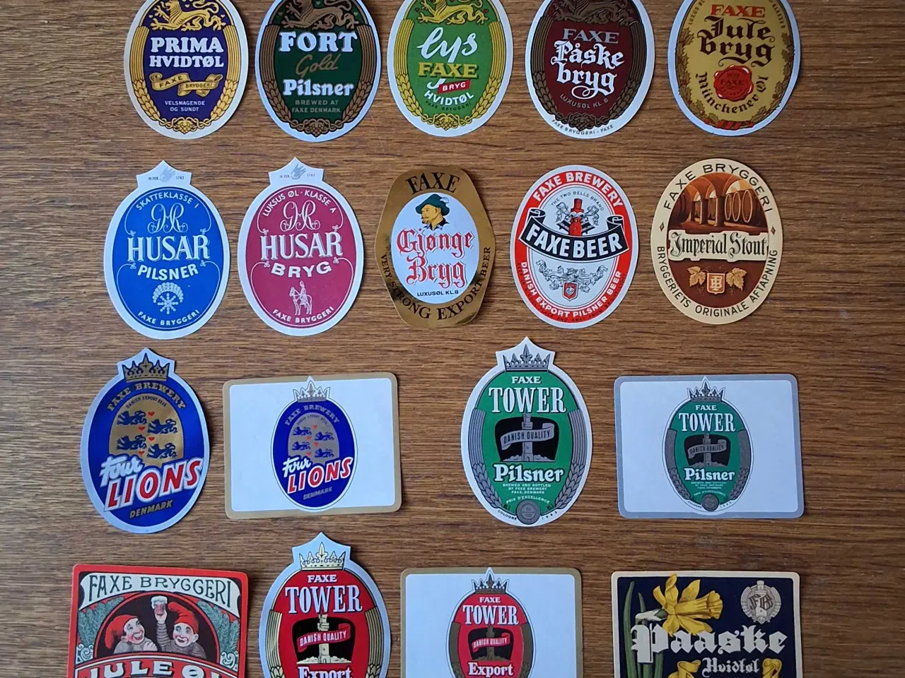 Billede 1 - FAXE BRYGGERI - 18 Flaske Etiketter  