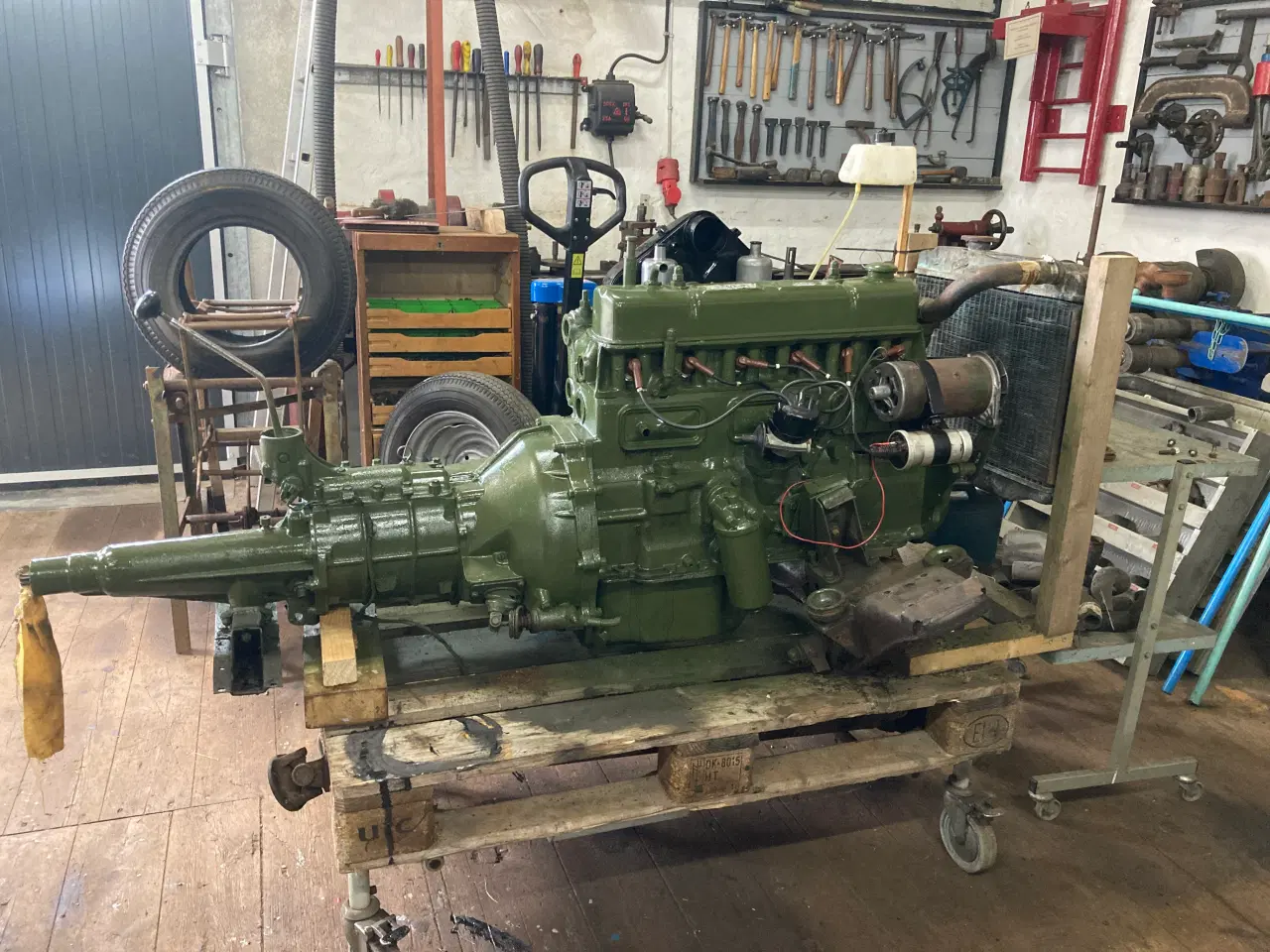 Billede 1 - Wolseley 300 motor