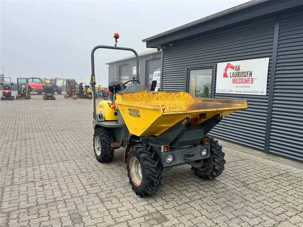 Billede 2 - Neuson 2001 2 tons dumper med svingbar lad