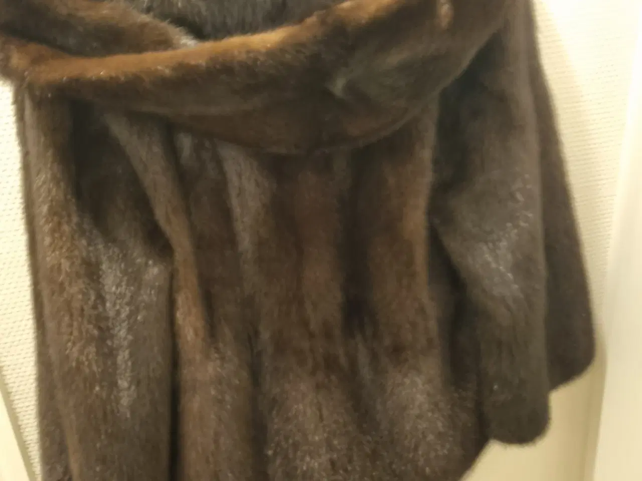 Billede 3 - Minkpels størrelse 38 - 42