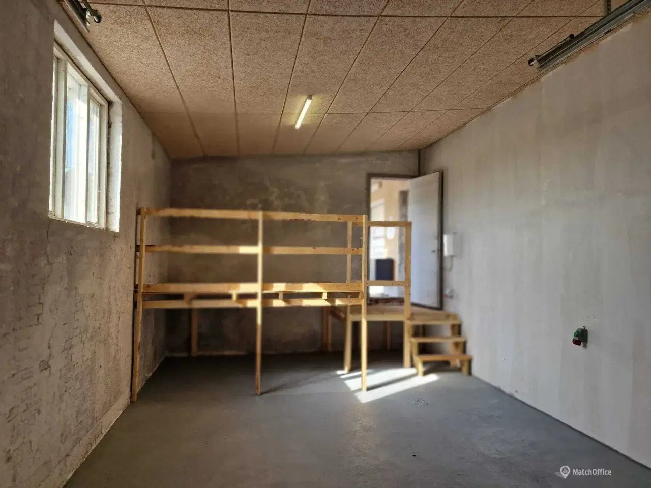 Billede 10 - 370 m² bilhus med værksted og udstilling – synligt placeret på Østfyn