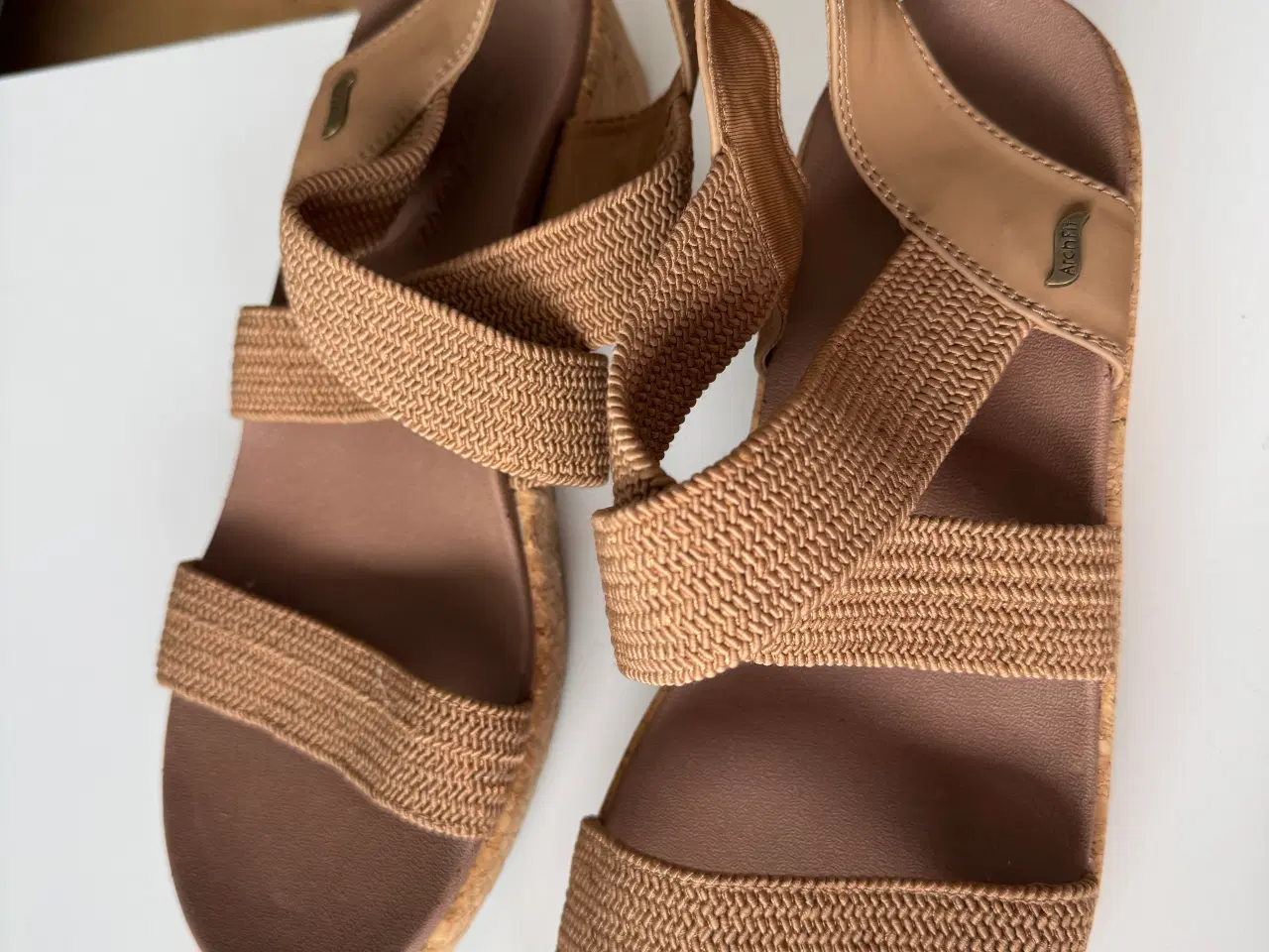 Billede 1 - Skechers med lidt hæl