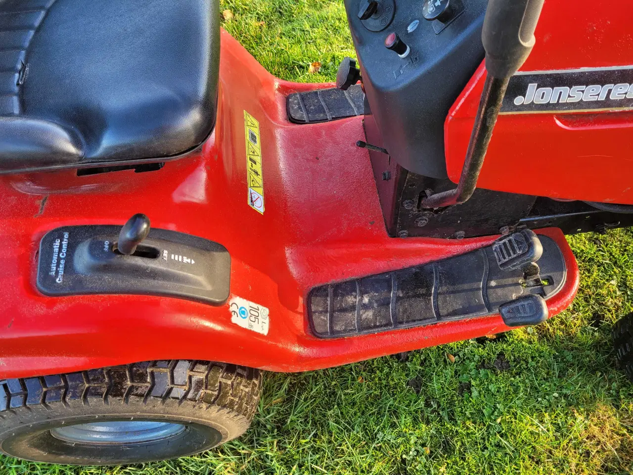 Billede 5 - 2 Cylinder V Twin, 48" klipper, Havetraktor 