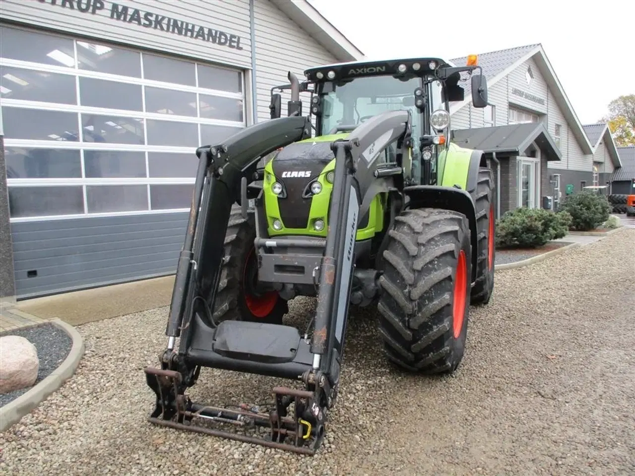 Billede 10 - CLAAS AXION 830 CMATIC Med frontlæsser