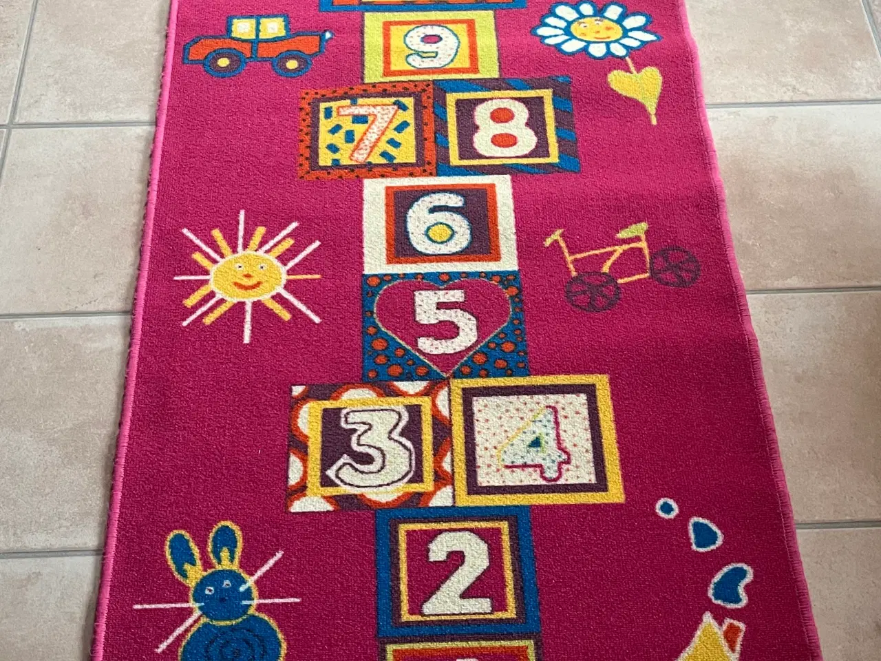 Billede 1 - Fint gulvtæppe for børn 