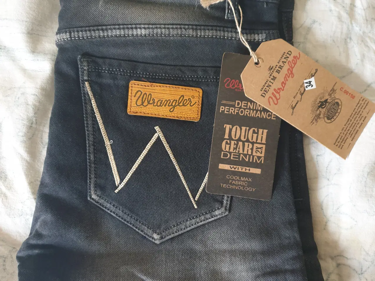 Billede 1 - Jeans, Wrangler, str. 34, Sort, Ubrugt