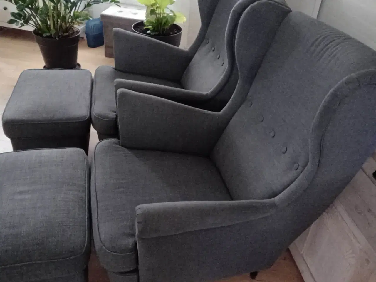 Billede 6 - To stole ed skamler