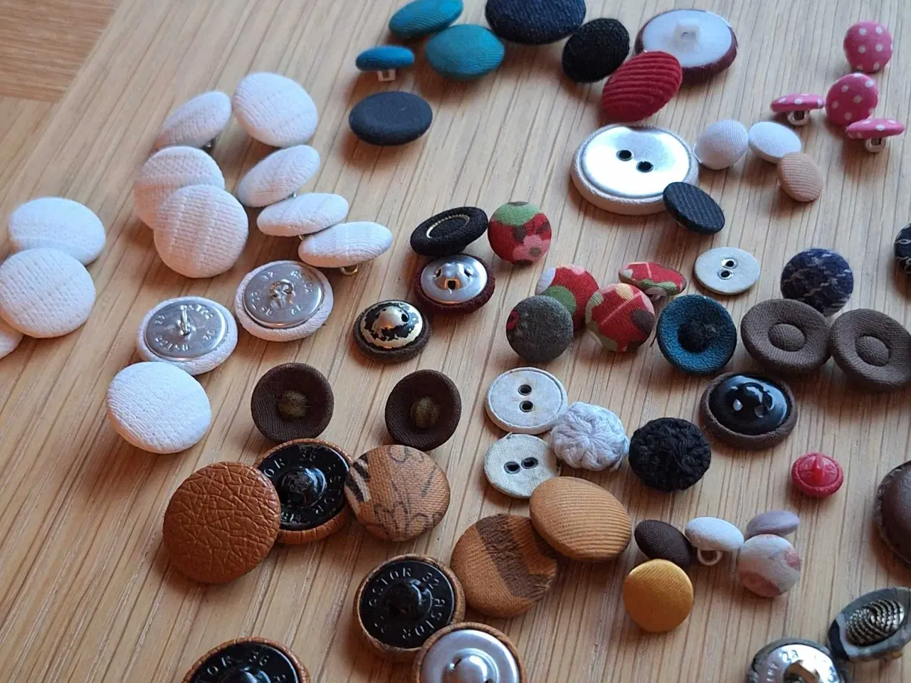 Billede 5 - Assorterede knapper 