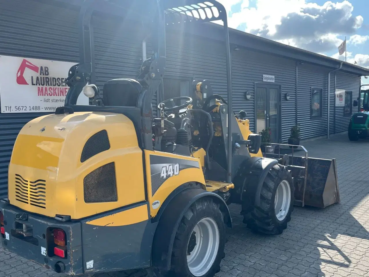 Billede 10 - Gehl al400 2800kg minilæsser med skovl og gafler