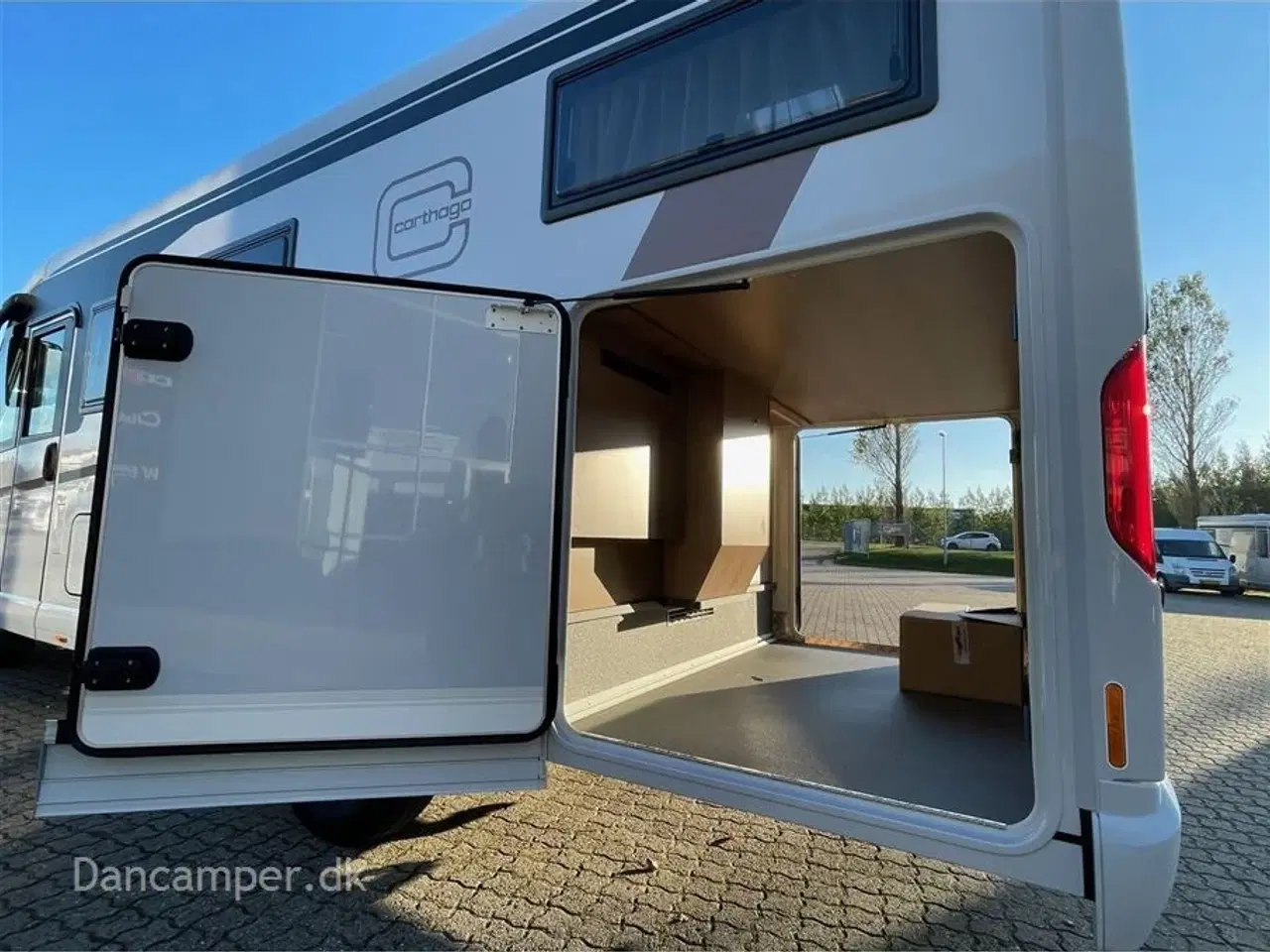 Billede 42 - 2026 - Carthago c-tourer I 145 LE   Design og komfort når det er bedst! MERCEDES 170 Hk, 9-trin aut.gear, adaptiv fartpilot,  4,2/4,5 tons totalvægt