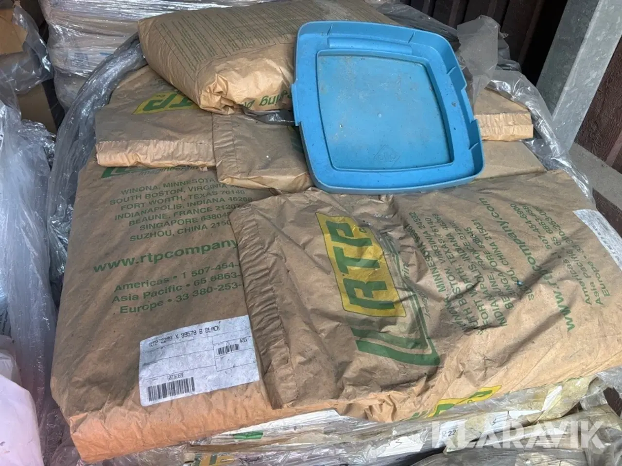 Billede 4 - Plastgranulat - 27 paller i alt