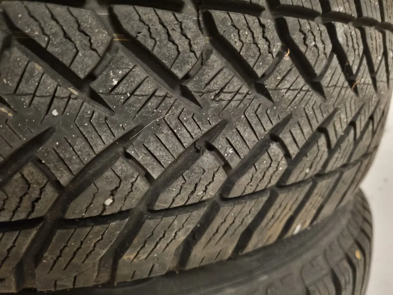 Billede 2 - Vinterdæk 4. stk. Goodyear Ultra Grip 215/65R14